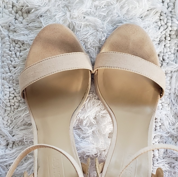 Topshop Nude Ankle Strap Heels - Picture 7 of 8